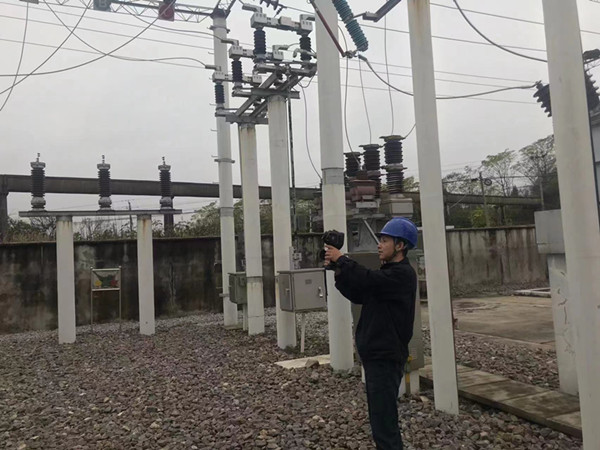 國網南豐縣供電公司：全巡測溫 雙管齊下保供電