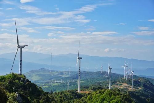 全國最大整縣高海拔風電基地投產(chǎn)