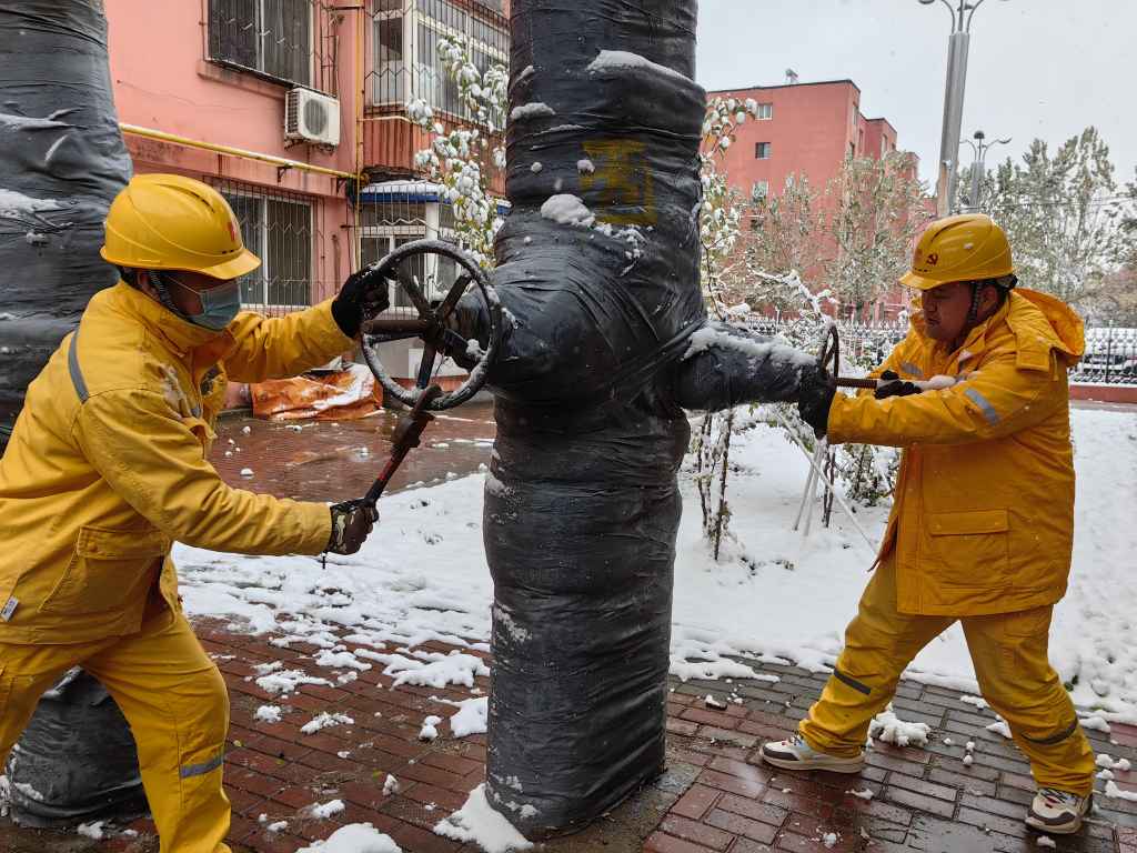 華潤電力盤錦公司多舉措應(yīng)對(duì)暴雪極端天氣