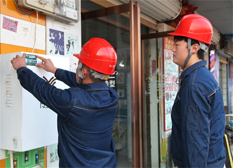 國(guó)網(wǎng)蒙城縣供電公司“暖心”服務(wù)確保返鄉(xiāng)人用電無(wú)憂