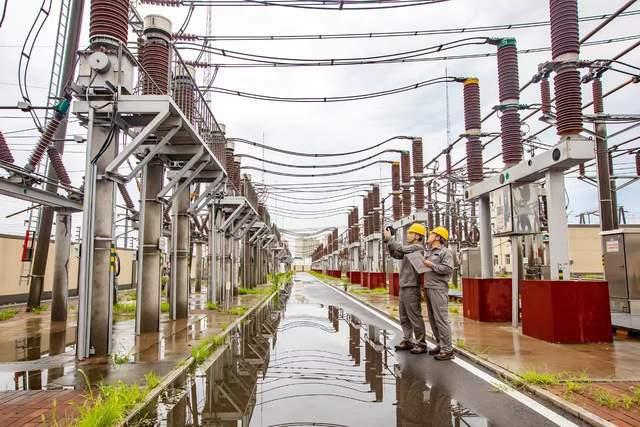 冀北秦皇島供電公司全力應對強降雨保供電