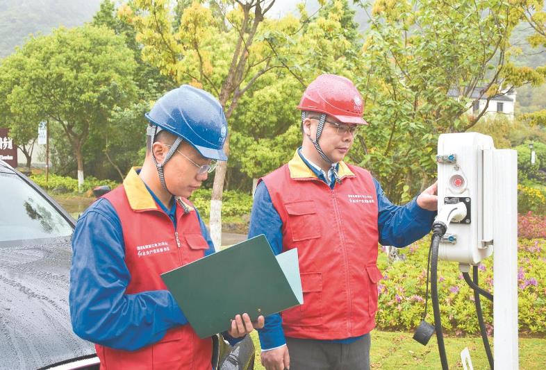 陳鳴：“空心村”變“開心村”，供電服務(wù)總相伴