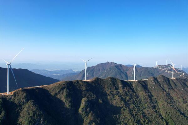 大唐南康隆木鄉(xiāng)風電項目全容量并網發(fā)電