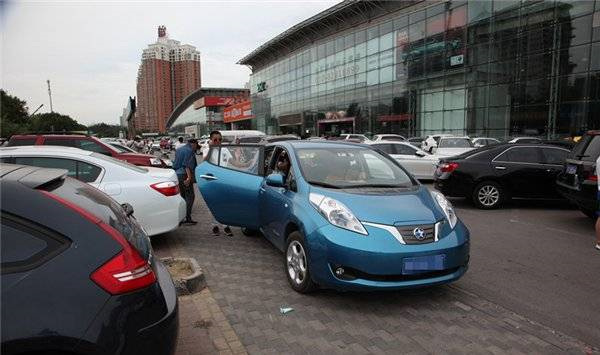 一年新車對折賣 新能源二手車何去何從？